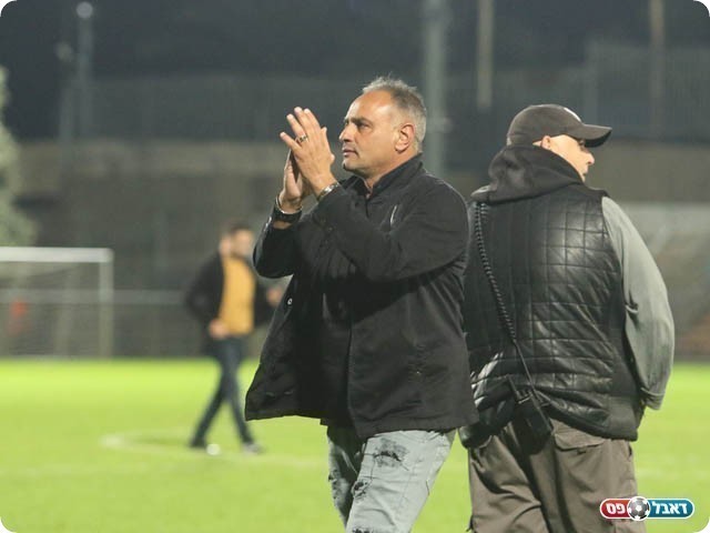 שמעון הדרי (עודד חסין)